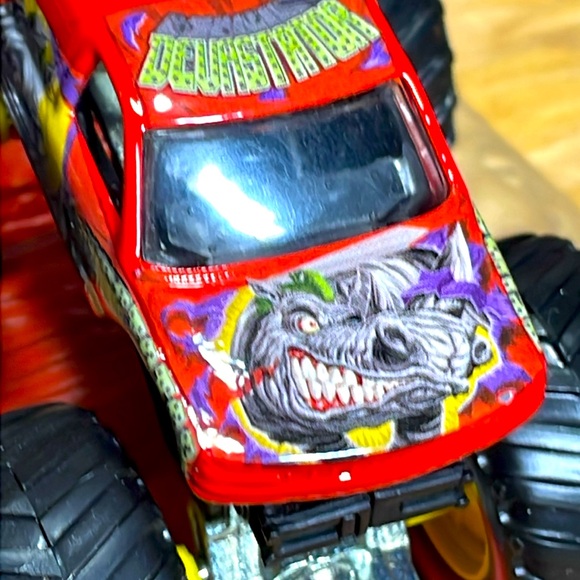 Devastatar - Picture 2 of 3